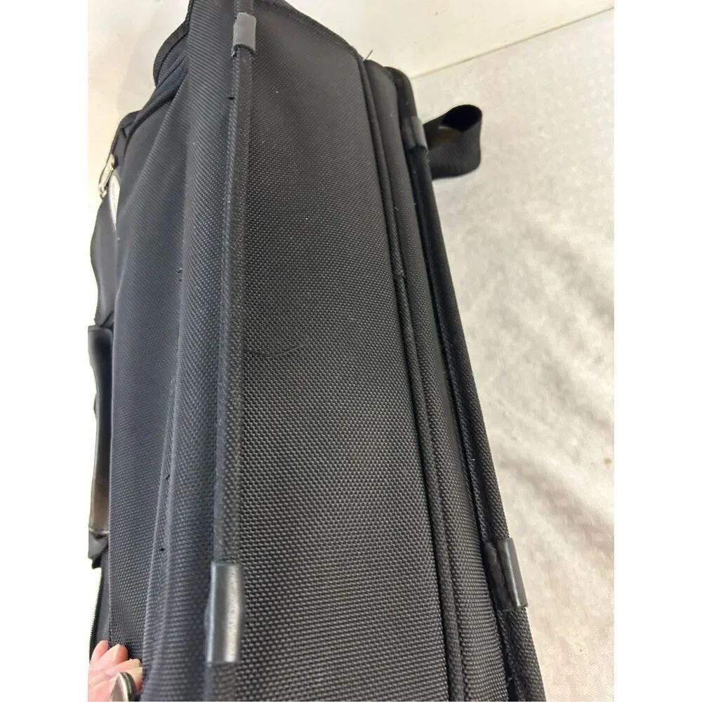Samsonite laptop bag black padded divided‎ 17x14x5